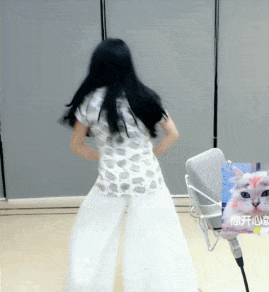 瞳夕看了流口水<strong></p>
<p>BKuna</strong>？AJ竟是顶级Ikun？