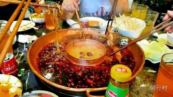 9男4女<strong></p>
<p>Kmex</strong>,骑行1900km!