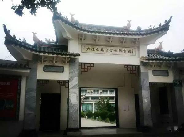 9男4女<strong></p>
<p>Kmex</strong>,骑行1900km!