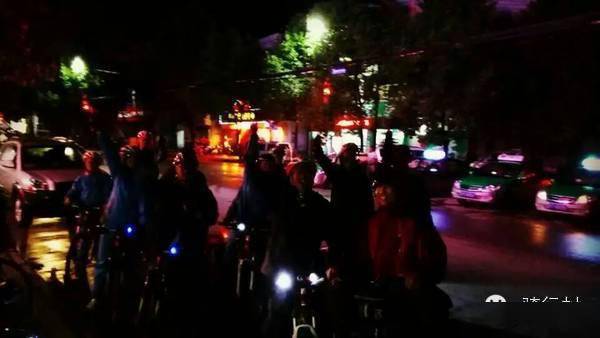 9男4女<strong></p>
<p>Kmex</strong>,骑行1900km!