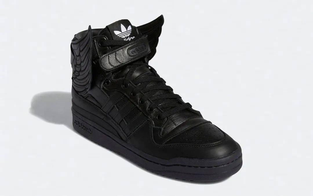 今日播报 | 蔓越莓Dunk Hi曝光<strong></p>
<p>Dididu</strong>!adidas“翅膀鞋”即将发售!