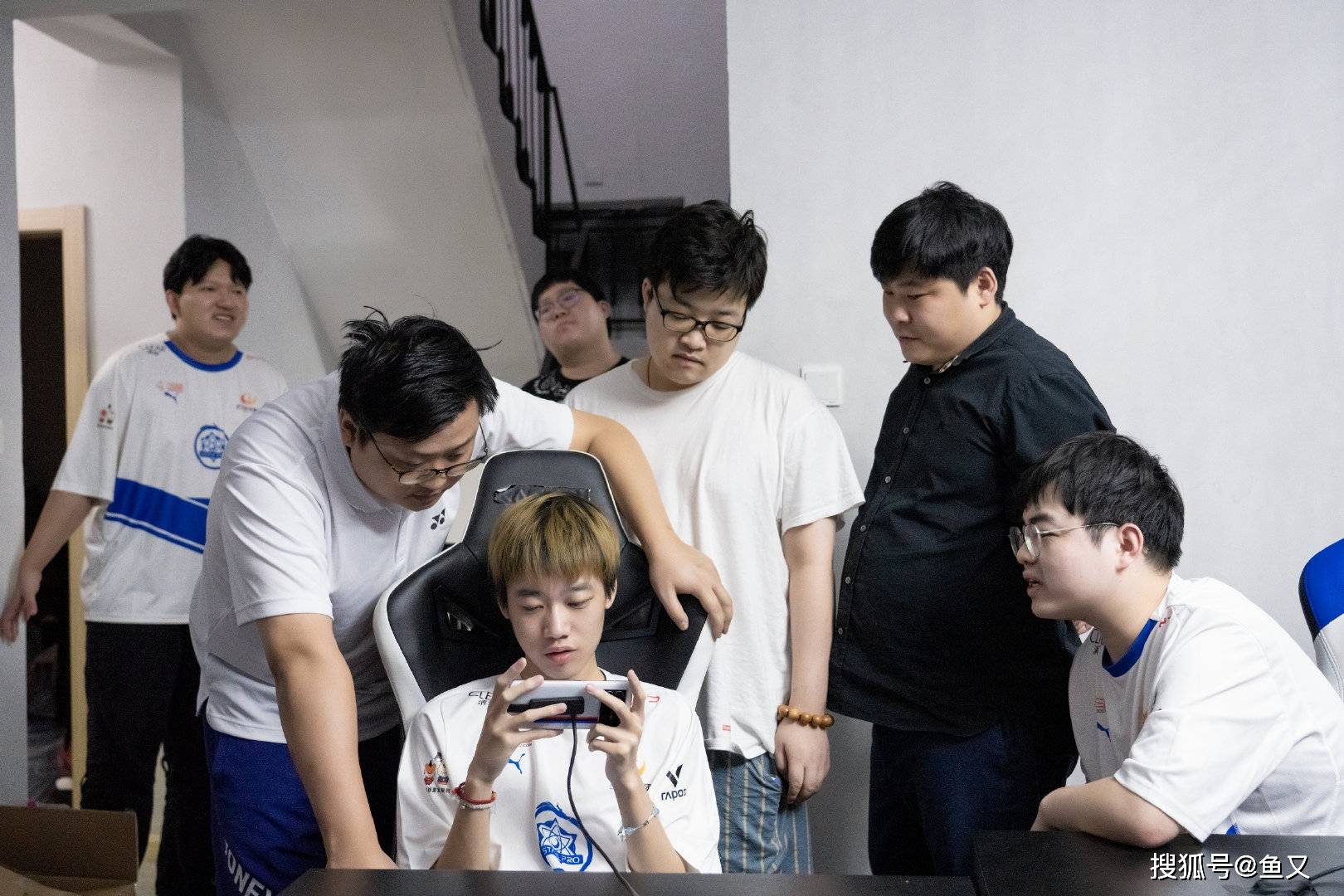 eStar3-2WB<strong></p>
<p>Xstar</strong>，坦然正赛首次战胜梓墨，eStar再次成为夺冠大热门