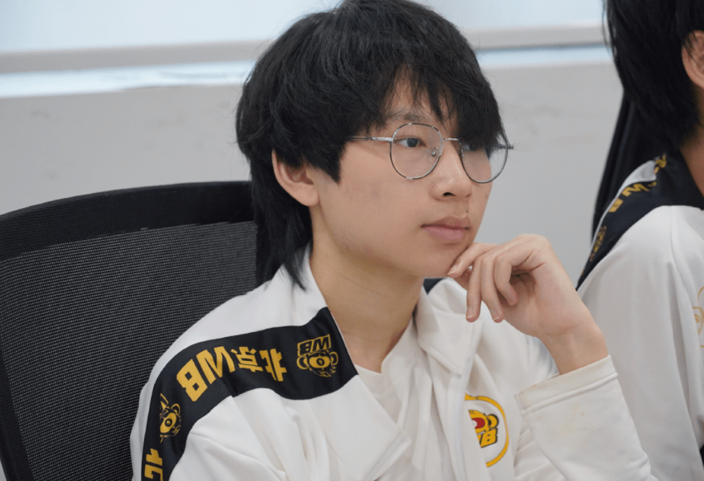 WB零封WE<strong></p>
<p>Xstar</strong>,梓墨找到estar时期的感觉,WE失去estar光环真不行