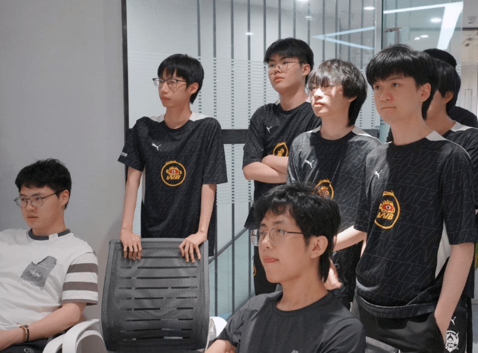 WB零封WE<strong></p>
<p>Xstar</strong>,梓墨找到estar时期的感觉,WE失去estar光环真不行