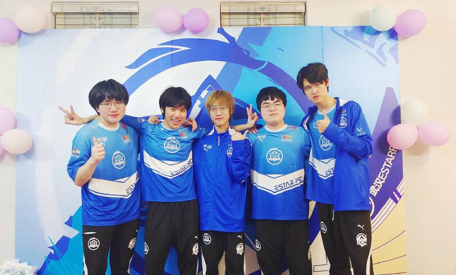 武汉eStar轻取狼队，刺痛、耀扬当场自闭，张大仙：eStar=64个XYG