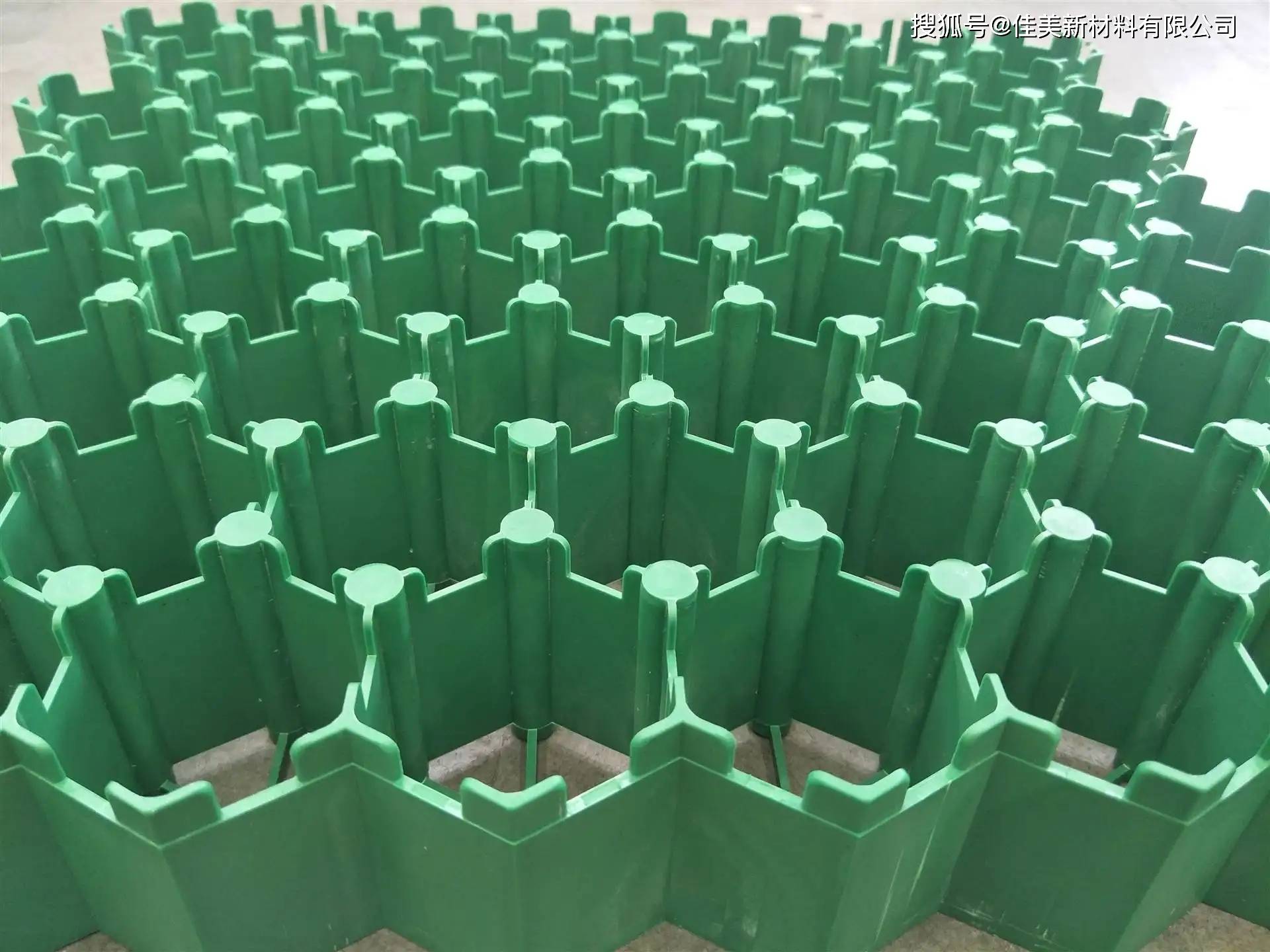 塑料植草格,70厚植草格厂家