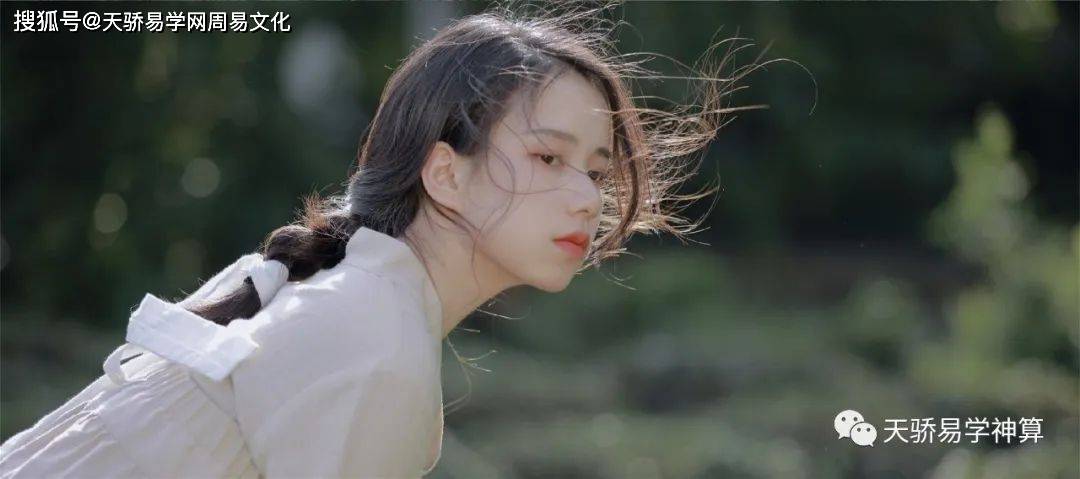 伤官格女孩性格强势<strong></p>
<p>币格</strong>！伤官格最厉害的命格是哪个？