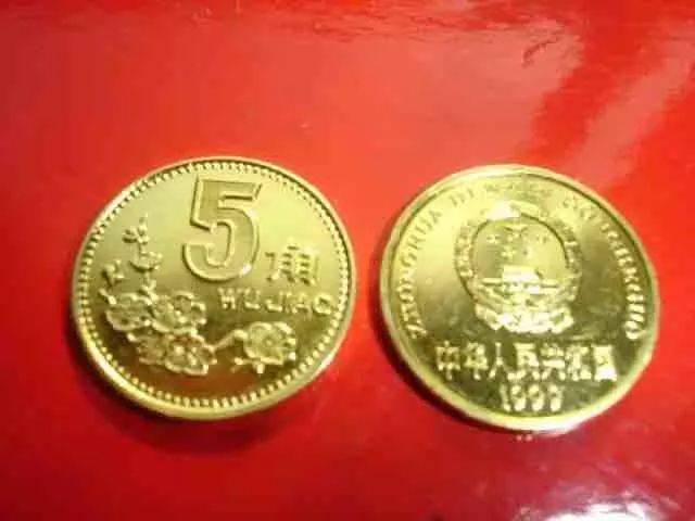 小心<strong></p>
<p>币格</strong>！你收藏的梅花套币可能是水洗币！