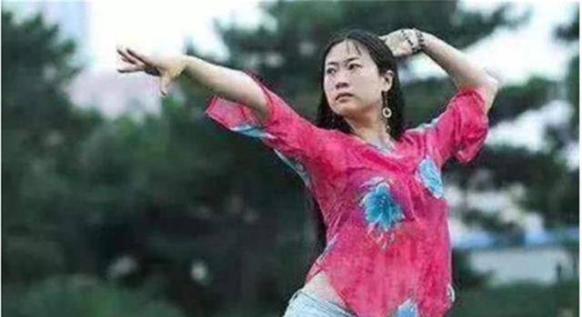 那个曾经前凸后翘大摆S造型，被全网嘲笑的芙蓉姐姐，如今怎样了