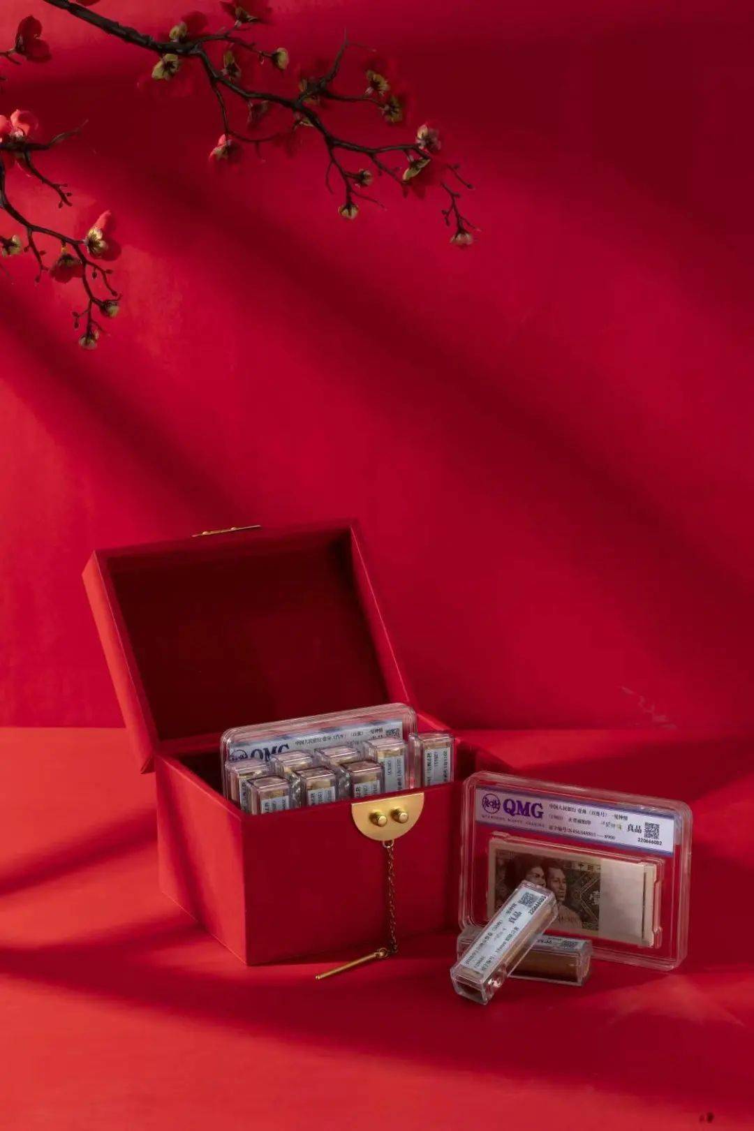 七夕好礼 | 对你《壹见钟情》心动礼盒<strong></p>
<p>壹元币</strong>，人民币礼盒送给爱人！