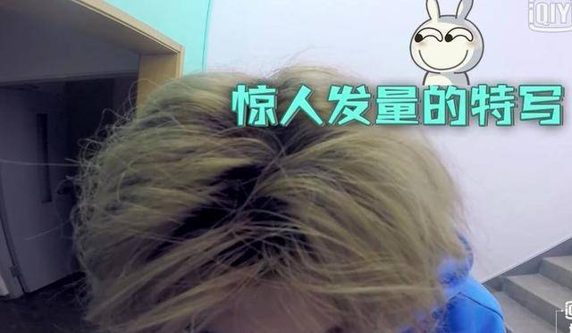 蔡徐坤抓娃娃时话好少<strong></p>
<p>兔子币</strong>，分不清是抓到的是小人儿还是兔子