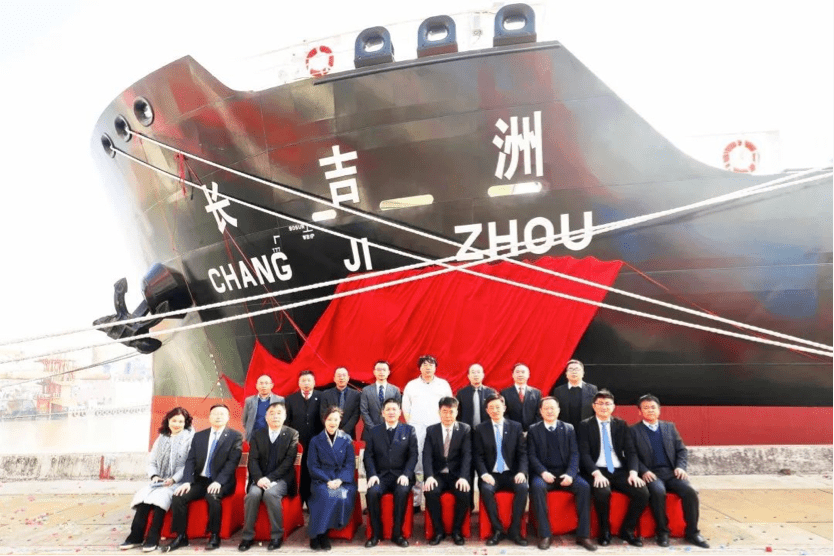 华中地区最大载重吨原油船“长吉洲”轮交付