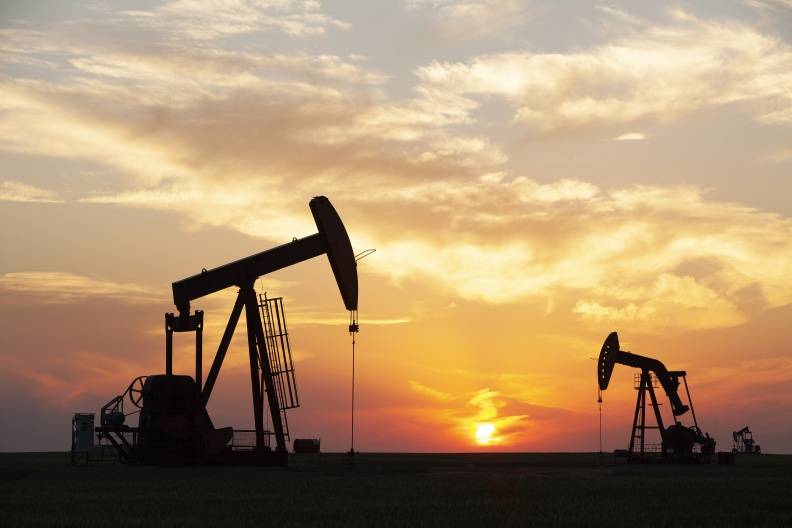 原油定价权生变：1970年代再现<strong></p>
<p>原油进口权</strong>？