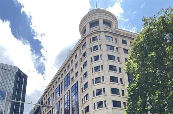 球星C罗为币安代言遭索赔10亿美元 机构预计澳储行2025年前难降息 澳住宅批建量见底 中国国家能源集团原副总李东被提起公诉