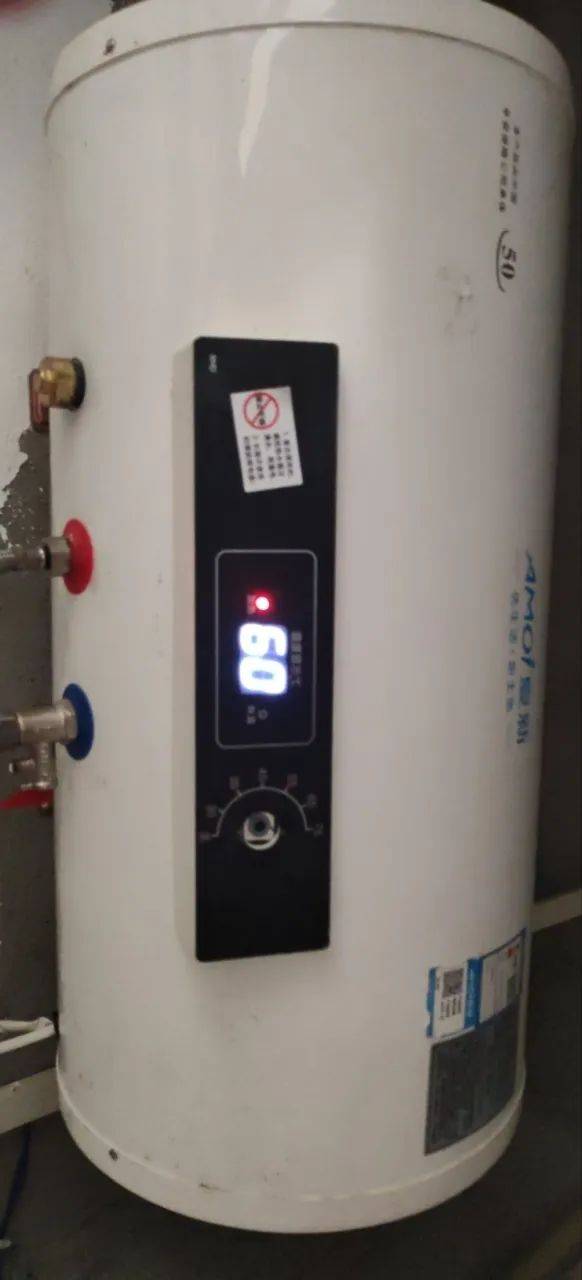 【5月26日凤冈信息网二手信息】热水器、保鲜柜、西普洛电动车、江铃域虎、饮料冰柜、三轮车自行改装餐车等