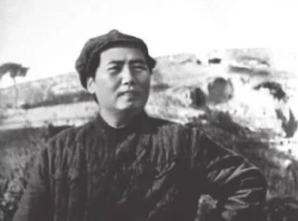 王立华：林彪、彭德怀都反对<strong></p>
<p>炒币的app</strong>，毛泽东何以赌上红军全部家底，决意东征？