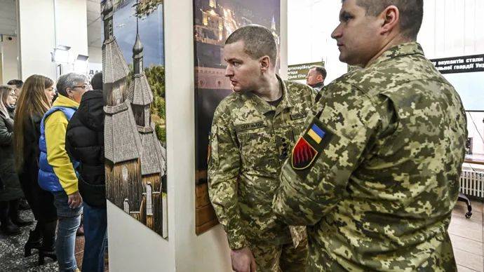 军事 | 泽连斯基开了前所未有大口子<strong></p>
<p>聚享币</strong>,这事问过约翰逊吗?