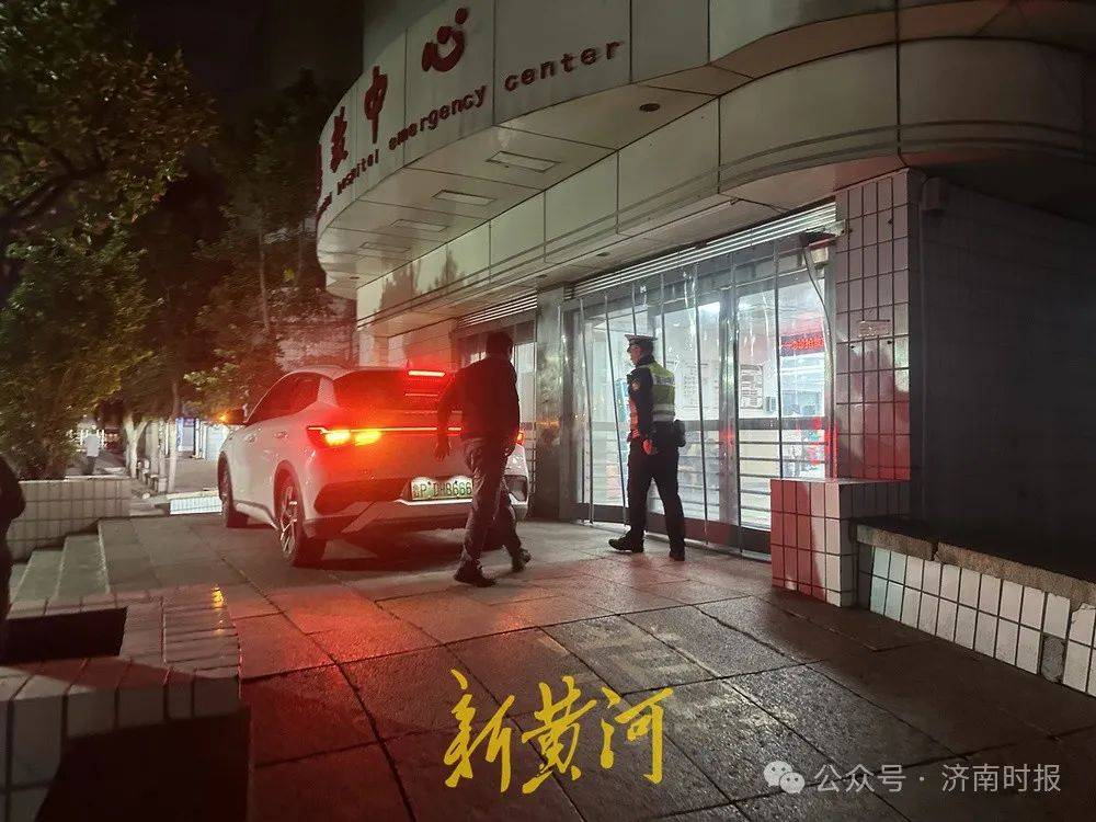 事发凌晨!鲁AF00133驾驶员<strong></p>
<p>嗨币网</strong>,你做的好事藏不住了