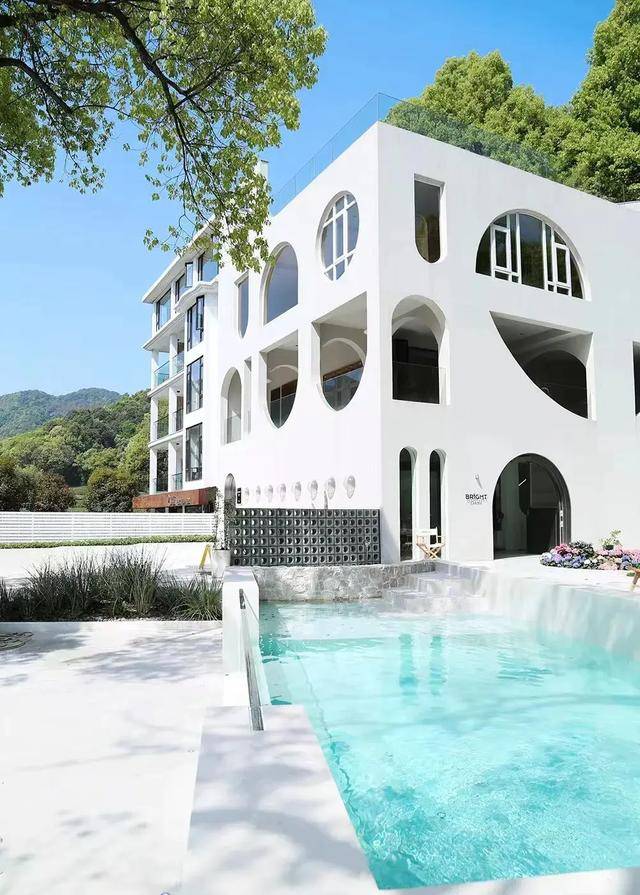 杭州几十名登山者擅闯别墅泳池洗鞋<strong></p>
<p>币圈大空翼</strong>,赛事主办方称“买菜刀的伤人,还要怪卖菜刀的没考虑到吗?”最新回应