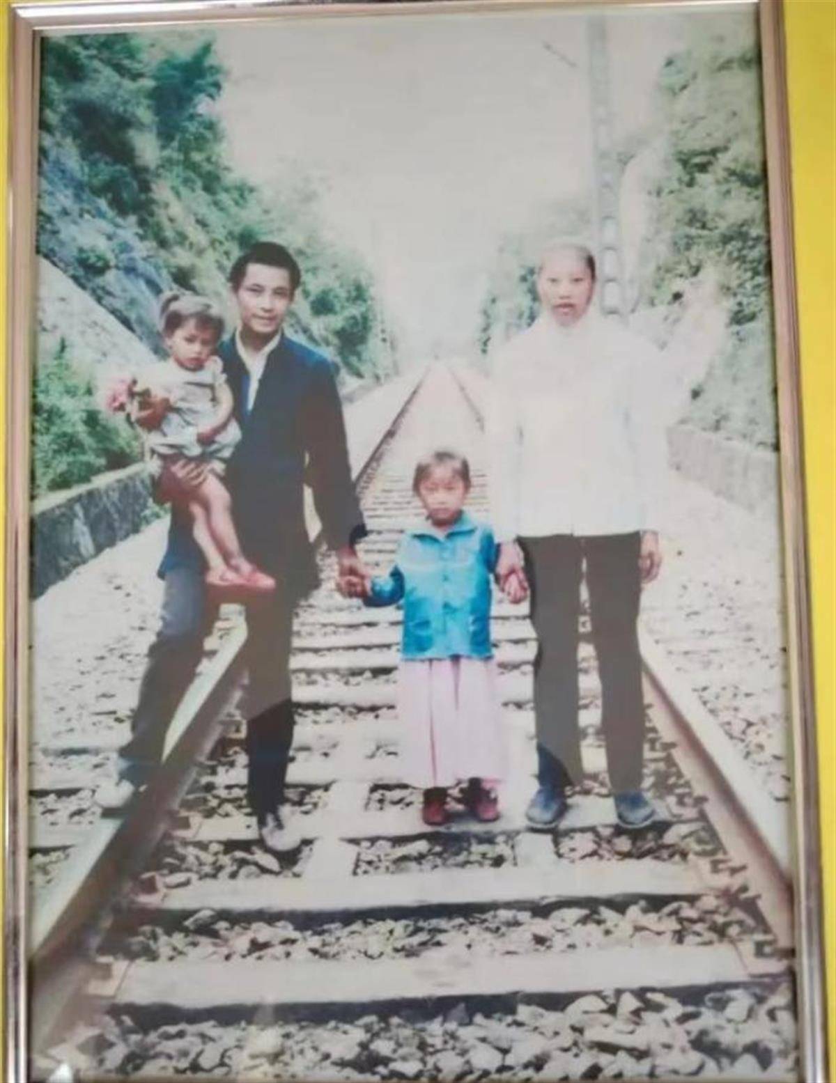 杨妞花回应直播带货质疑:如果3年前你就认识我<strong></p>
<p>币圈行话</strong>,知道我今天才出来带货,一定会支持我