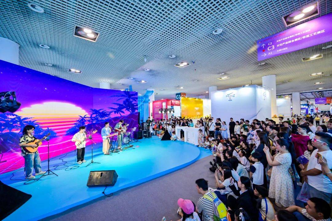 83.39亿元<strong></p>
<p>币圈行话</strong>！15万人次！详情→