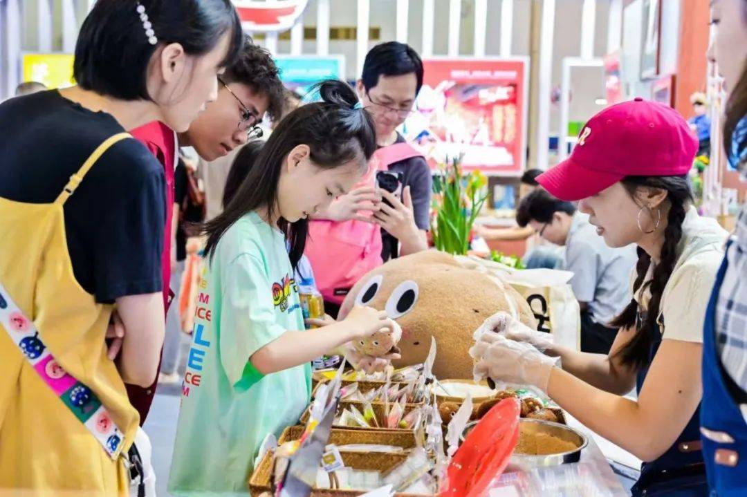 83.39亿元<strong></p>
<p>币圈行话</strong>！15万人次！详情→