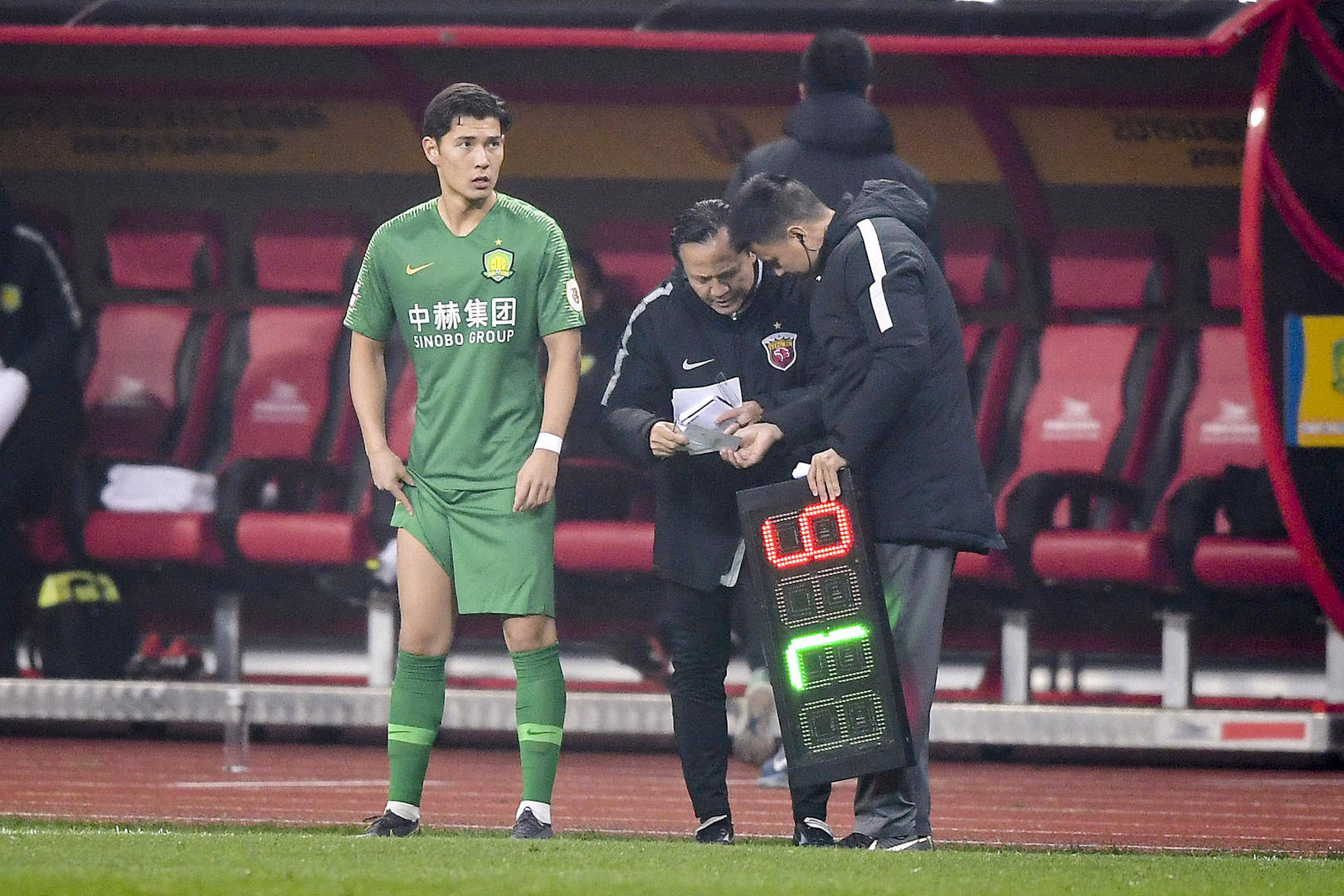 国足大名单公布后<strong></p>
<p>币圈行话</strong>，26岁的挪甲头号射手侯永永落选引发争议