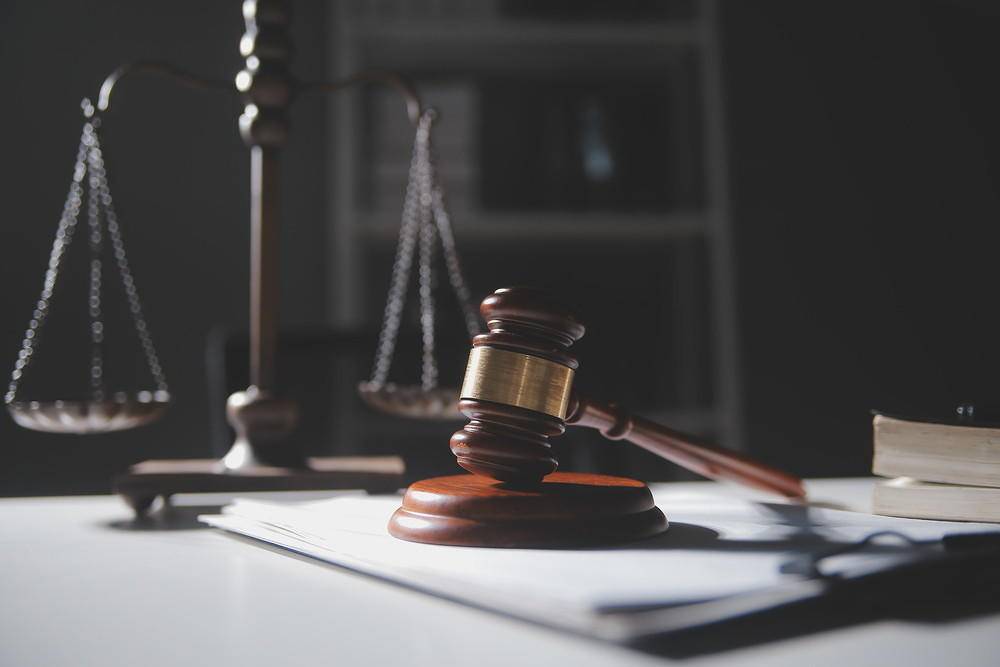 厦门一五金厂老板“卖零件”给外籍客户<strong></p>
<p>淘金矿场app</strong>，被控非法制售枪支 有客户曾称是电池盒