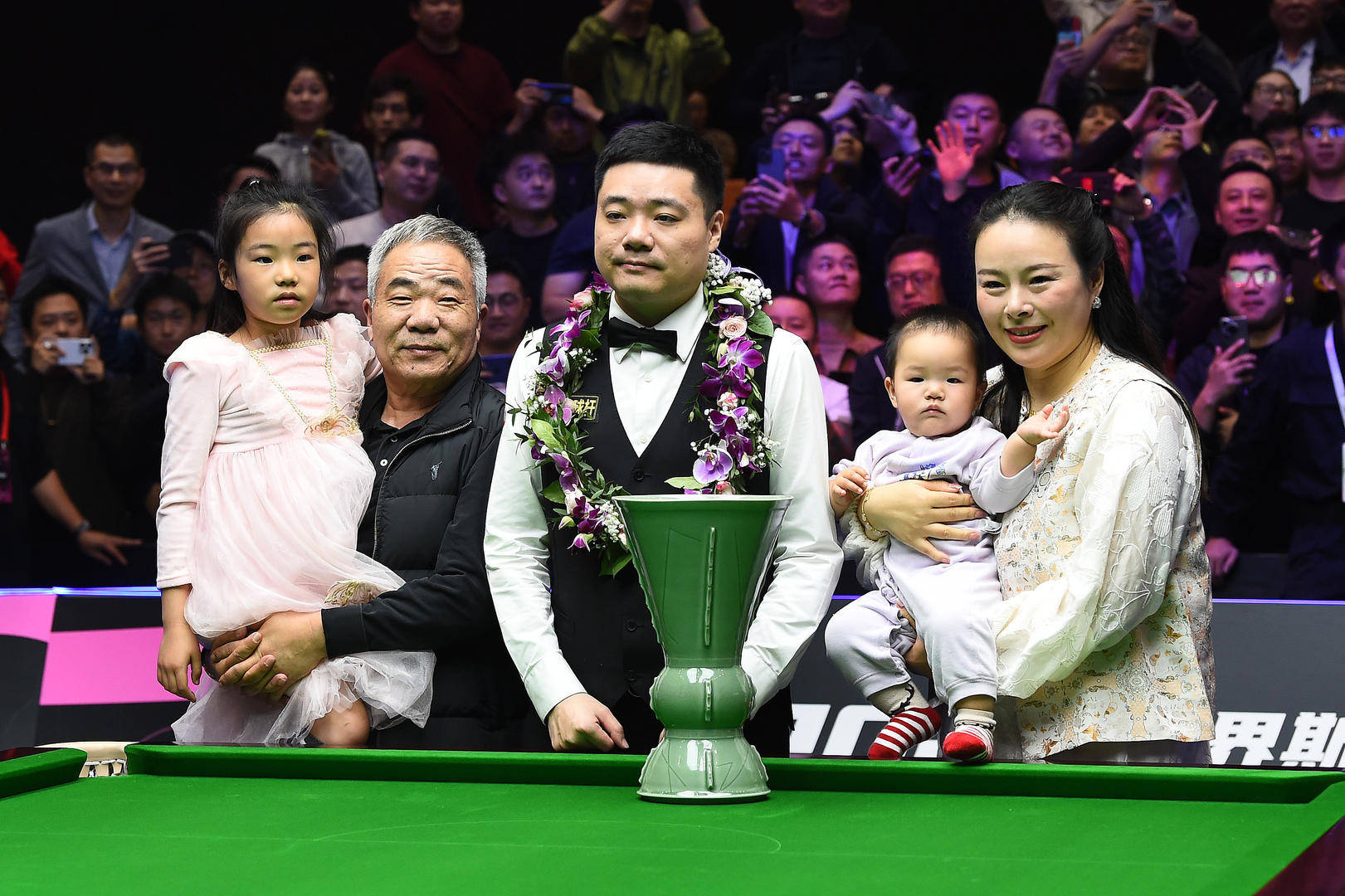 终结5年冠军荒<strong></p>
<p>etf币</strong>,37岁的丁俊晖感叹:球迷和我都辛苦,还好我们都挺过来了