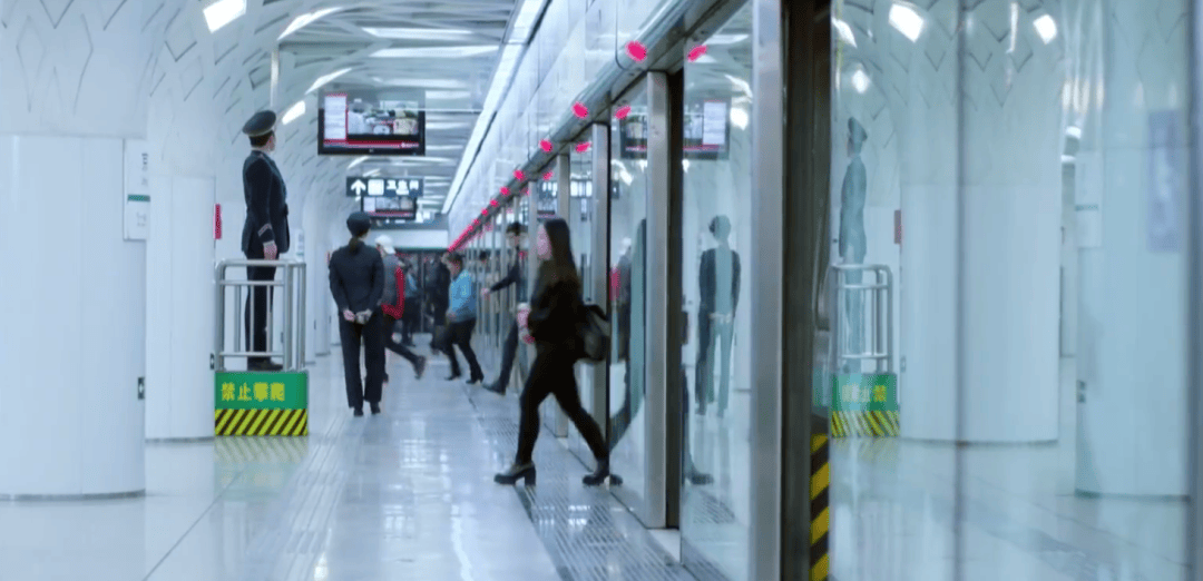 “地铁换乘路线比我的命还长”<strong></p>
<p>币圈代投</strong>，大城市通勤很难不被它逼疯