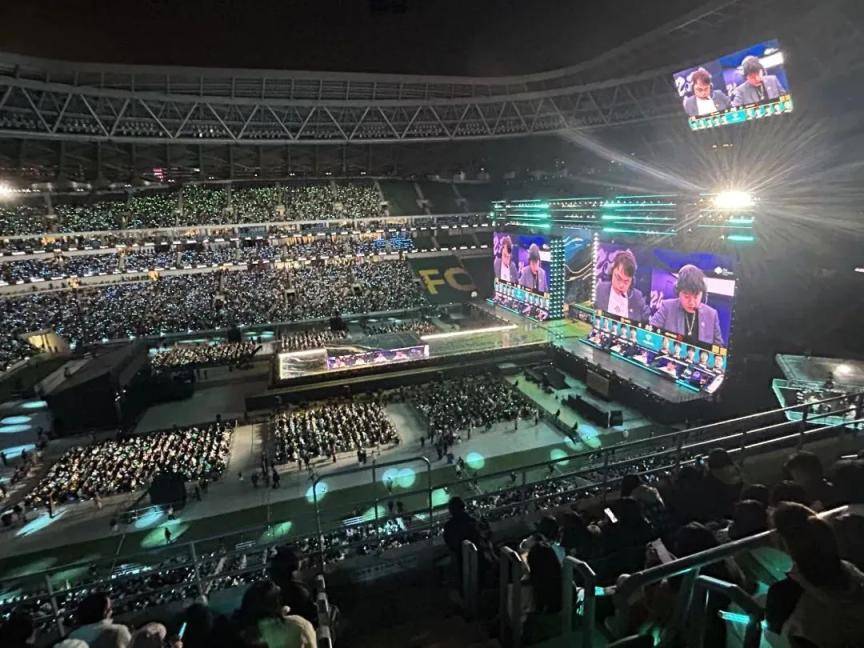 现场超3万人<strong></p>
<p>aaa币行情</strong>！昨晚北京朝阳这里有场顶级电竞赛