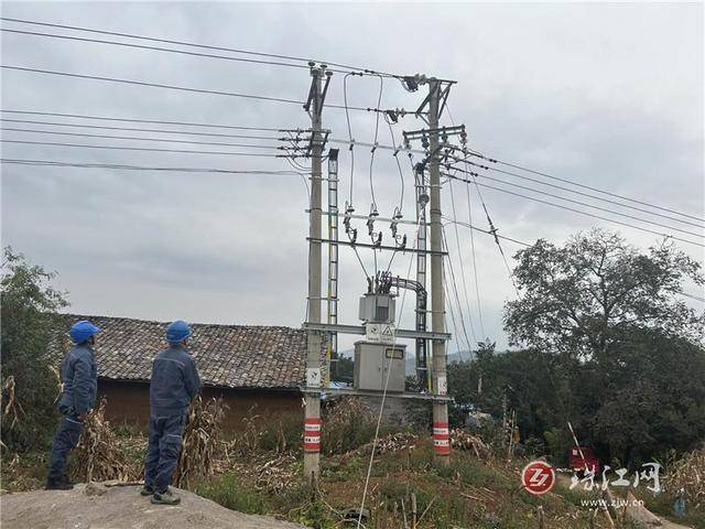 南方电网云南曲靖会泽供电局:低电压治理保高寒山区村民度冬用电