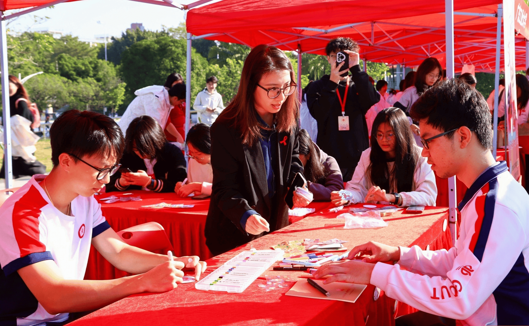 广东1-10月新增艾滋病病毒感染者及病人6990例<strong></p>
<p>币圈论坛社区</strong>,同比减少7.0%