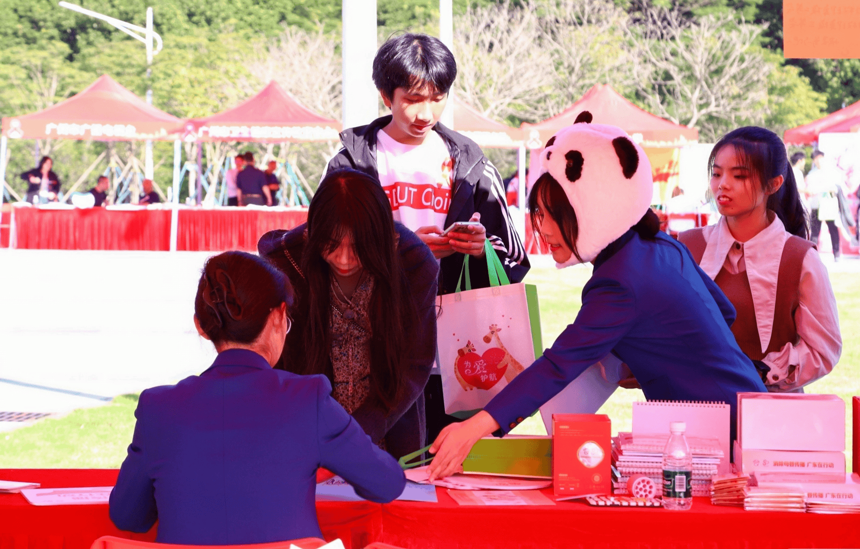 广东1-10月新增艾滋病病毒感染者及病人6990例<strong></p>
<p>币圈论坛社区</strong>,同比减少7.0%