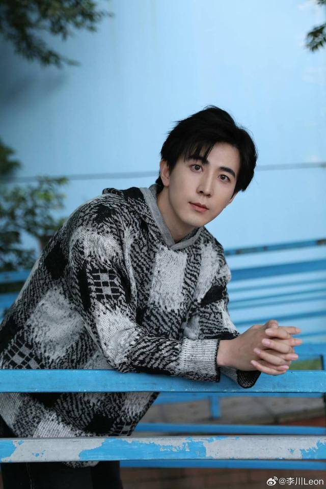 喜剧人李川谈“李总”：搜集“霸总”素材<strong></p>
<p>初入币圈</strong>，被“油腻”整成“工伤”｜谈艺录