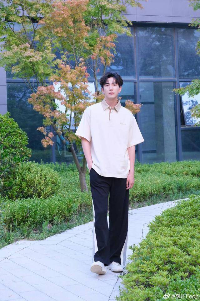 喜剧人李川谈“李总”：搜集“霸总”素材<strong></p>
<p>初入币圈</strong>，被“油腻”整成“工伤”｜谈艺录