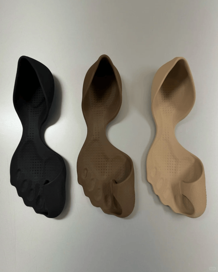 巴黎世家这鞋要卖1万多<strong></p>
<p>币圈整顿</strong>？网友看傻：确定不是鞋垫？