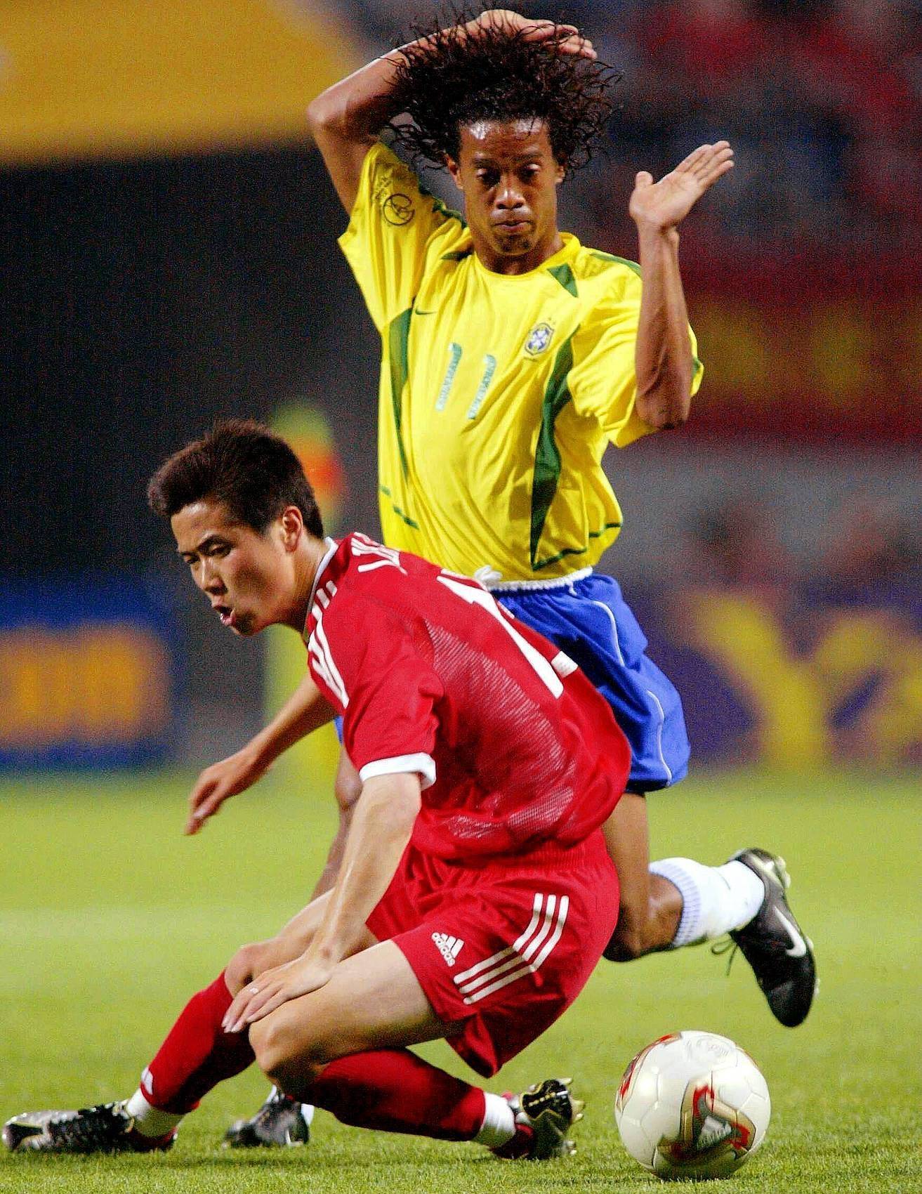 你同意吗?肇俊哲:远藤航能在利物浦<strong></p>
<p>洪币价格</strong>,咱那个时候绝对是可以踢的