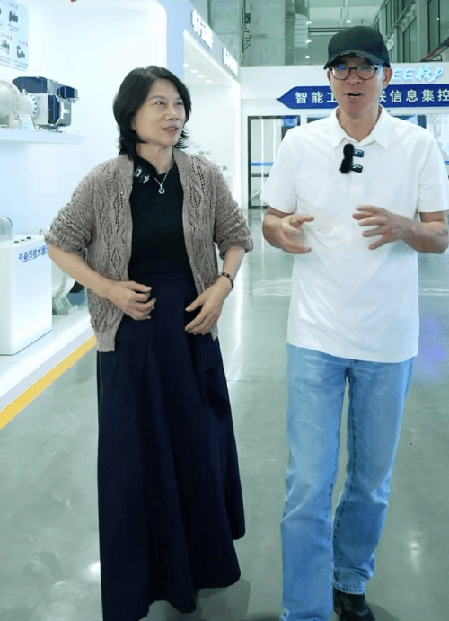 俞敏洪:我和董明珠不同<strong></p>
<p>炒币破产</strong>,她是霸蛮式领导,说一不二