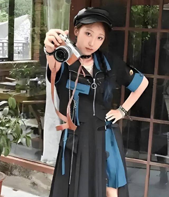 17岁少女神似林黛玉<strong></p>
<p>扣币</strong>，艺考惊艳评委，网友惊呼：陈晓旭重生！