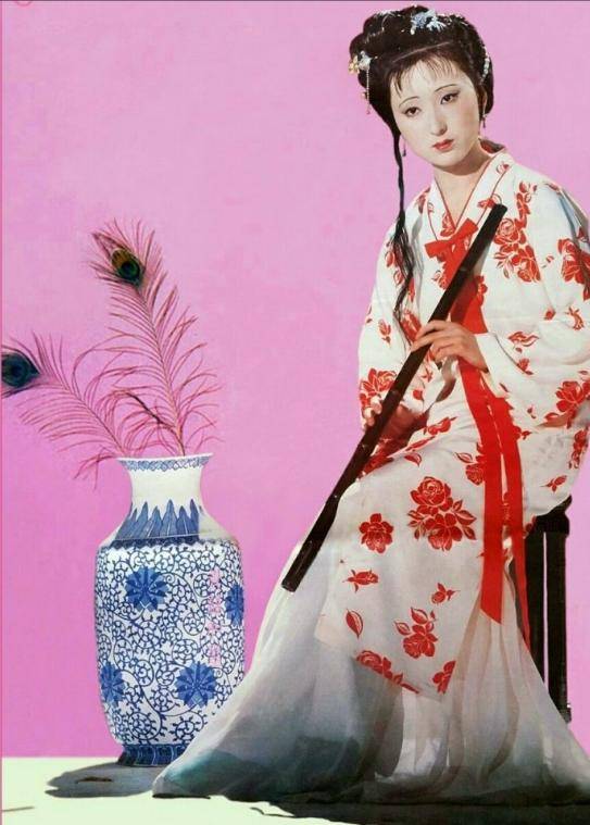 17岁少女神似林黛玉<strong></p>
<p>扣币</strong>，艺考惊艳评委，网友惊呼：陈晓旭重生！