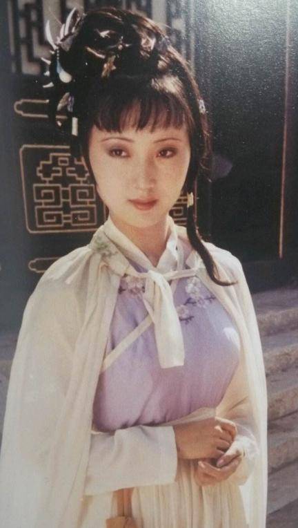 17岁少女神似林黛玉<strong></p>
<p>扣币</strong>，艺考惊艳评委，网友惊呼：陈晓旭重生！