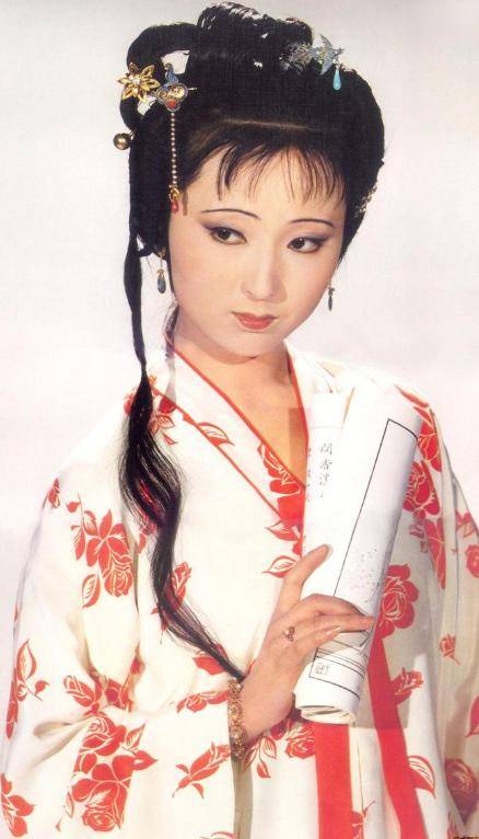 贾惜春：陈晓旭当年是装的<strong></p>
<p>扣币</strong>，不然演不了林黛玉，我是装得不够彻底