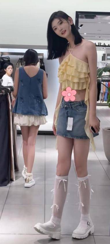 女孩身高2米26貌美如花<strong></p>
<p>td币</strong>，妈妈天天发愁：白长这么漂亮，没人敢追