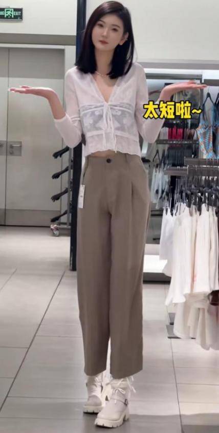 女孩身高2米26貌美如花<strong></p>
<p>td币</strong>，妈妈天天发愁：白长这么漂亮，没人敢追