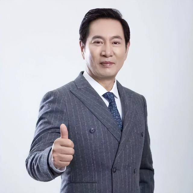 “坏人专业户”姚刚：一生无妻无子<strong></p>
<p>祥云币</strong>，如今53岁在千万豪宅一个人住