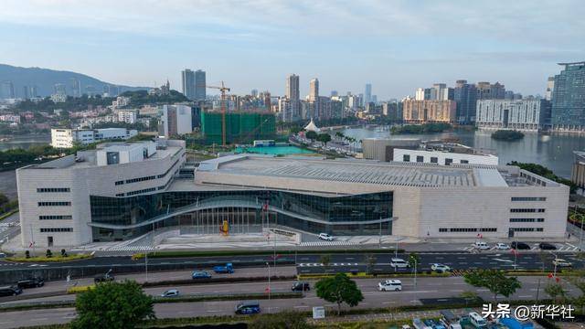 盛世濠江写新篇——以习近平同志为核心的党中央关心澳门发展纪实