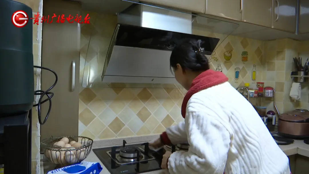 恶心坏了!贵阳一女子家中被扔进一颗“炸弹”<strong></p>
<p>各种币圈</strong>,残羹剩饭炸开花