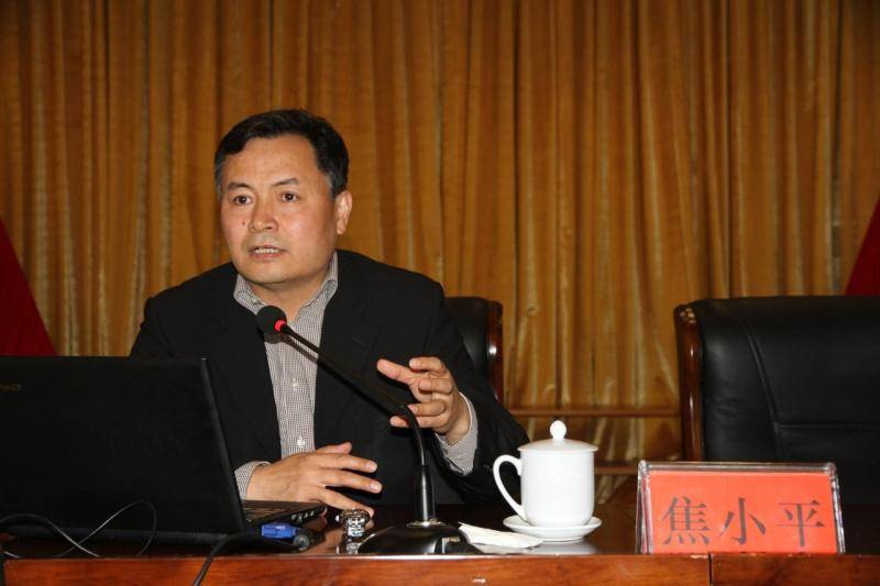 副处级贪到副部级<strong></p>
<p>鲸鱼币</strong>,从财政部“空降”半年就落马,他获刑14年