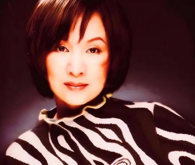 原来早已退出中国籍?被老外“玩腻就丢掉”的郑绪岚<strong></p>
<p>鲸鱼币</strong>,却回国捞金